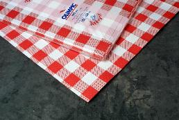 Mantel 100x100 Cuadro Rojo GC