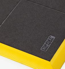 Cushion Ease Solid 556  91x91 Negro