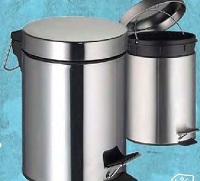 Papelera con pedal 5L Inox