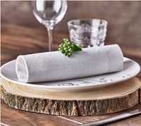 SERVILLETAS NOVOTELA GAMA HILO 40X40 1/4 BLANCA+HILO GRIS